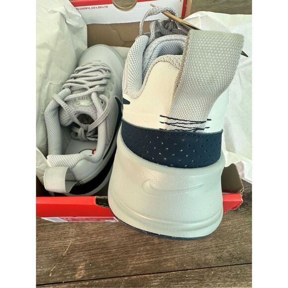 Nike Air Max Nuaxis, New in box, size 8.5 Men’s/ 10 women’s - Picture 4 of 8